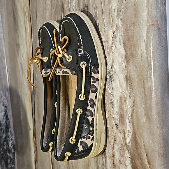 Sperry boat shoe size 6.5 color black and leopard - Picture 2 of 8